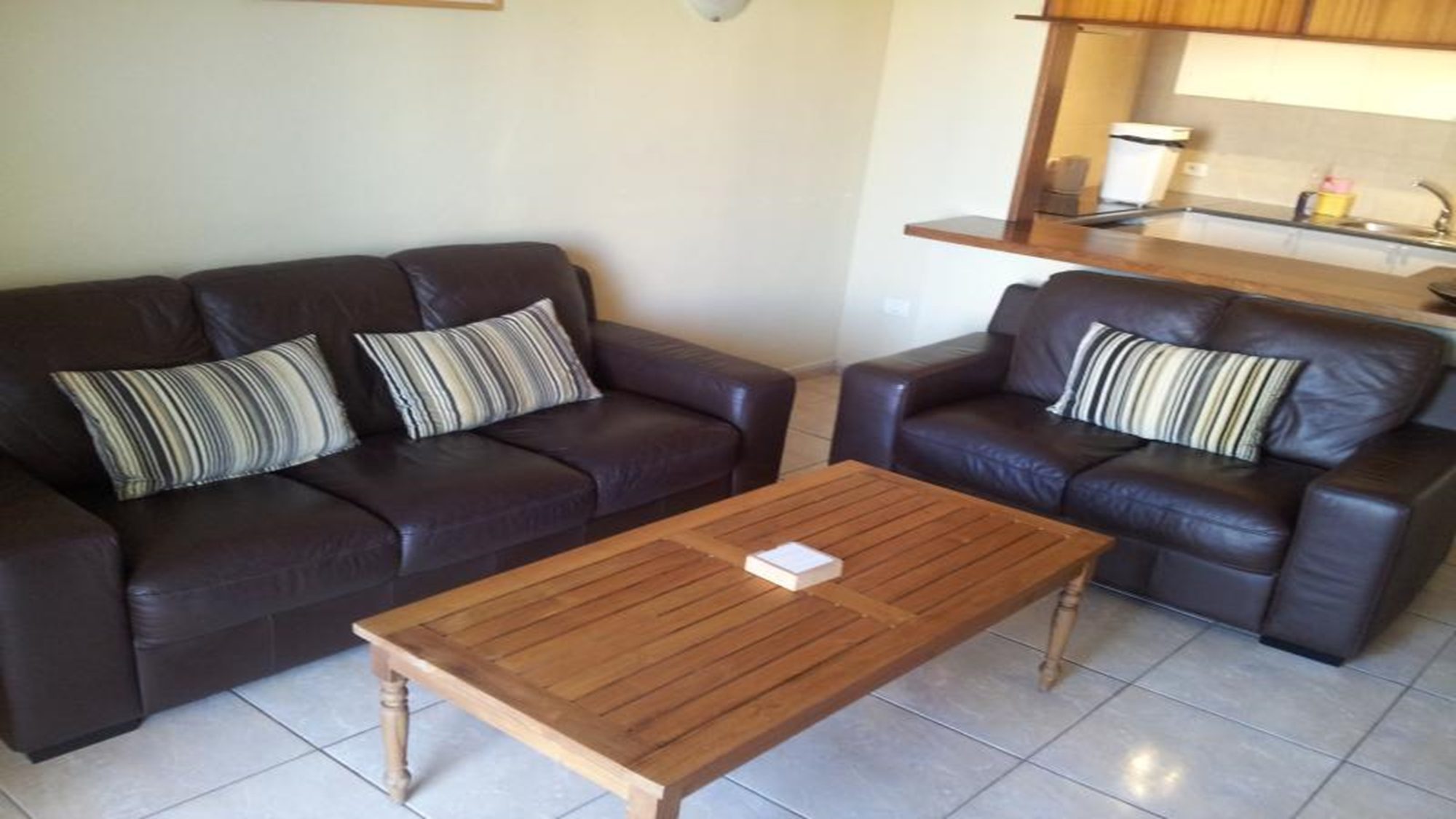 Victoria Court 1 Bedroom Apartment to rent in Los Cristianos Tenerife