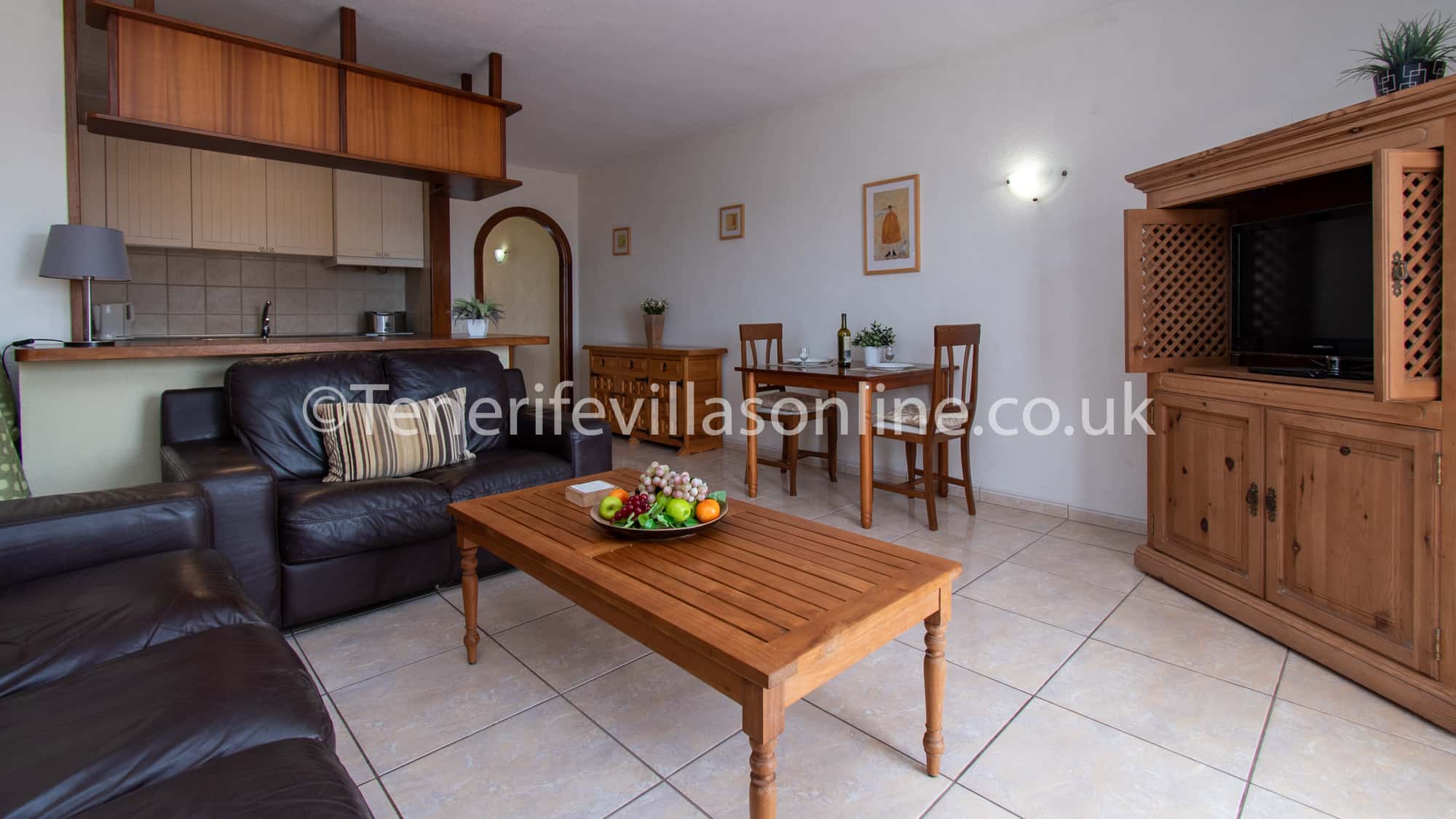 Victoria Court 1 Bedroom Apartment to rent in Los Cristianos Tenerife