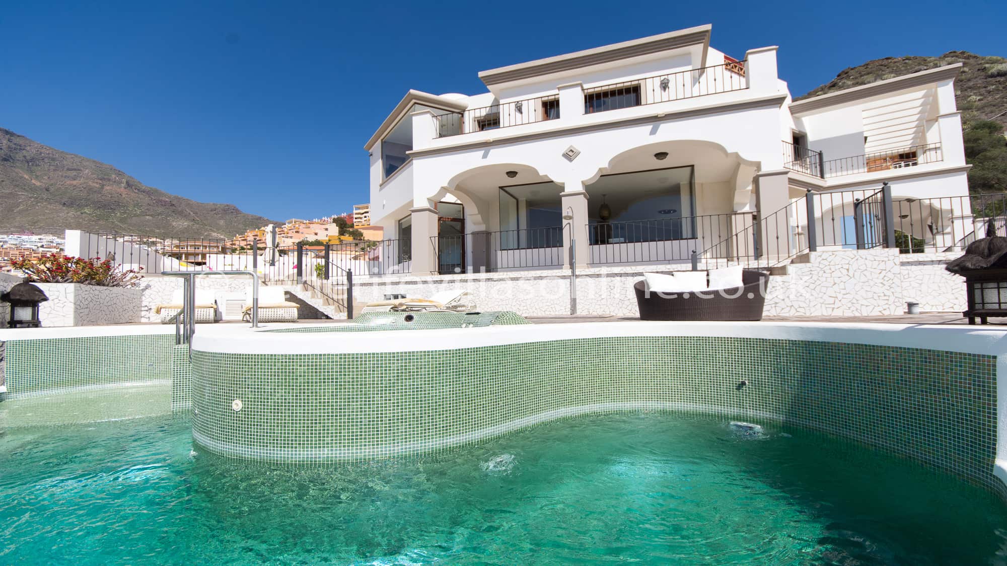 3-bedroom-villa-in-tenerife-for-rent-5-star-luxury-costa-adeje